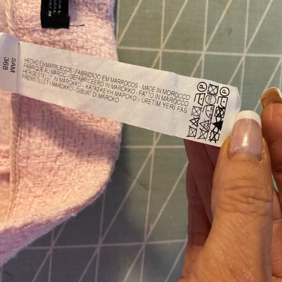 RARE! Zara Woman Pink Boucle High Waisted Shorts in Size L - Picture 12 of 16